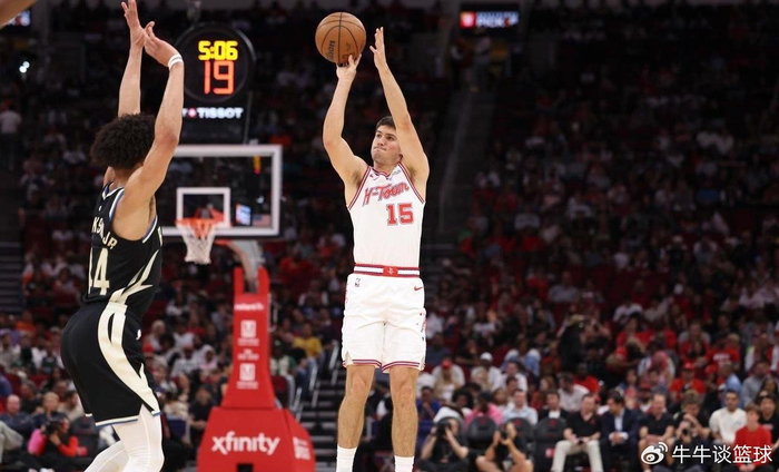 火箭双杀雄鹿谢泼德三分11中9创生涯新高